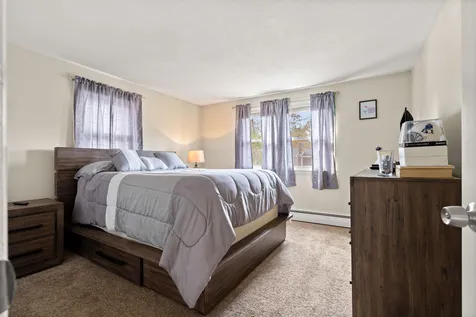 22 Westborn Drive Nashua NH 03062