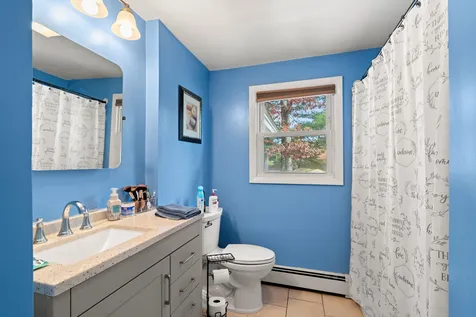 22 Westborn Drive Nashua NH 03062