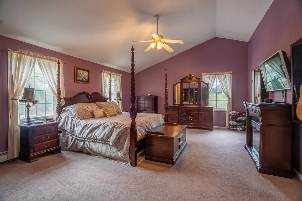 2 Kara Drive Chichester NH 03258