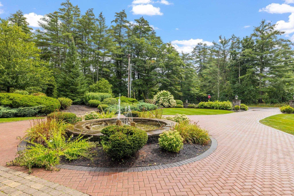 2 Kara Drive Chichester NH 03258