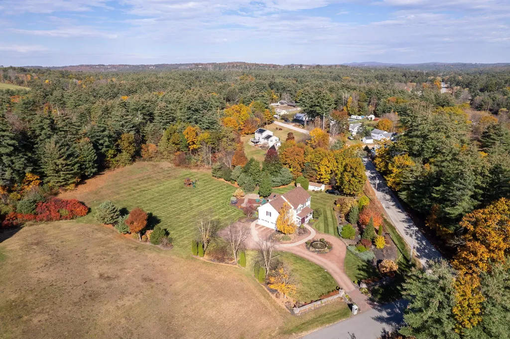2 Kara Drive Chichester NH 03258