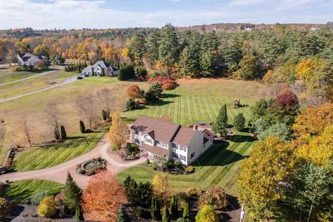 2 Kara Drive Chichester NH 03258