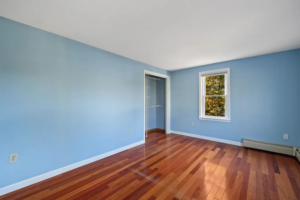 39 Cate Street Epping NH 03042