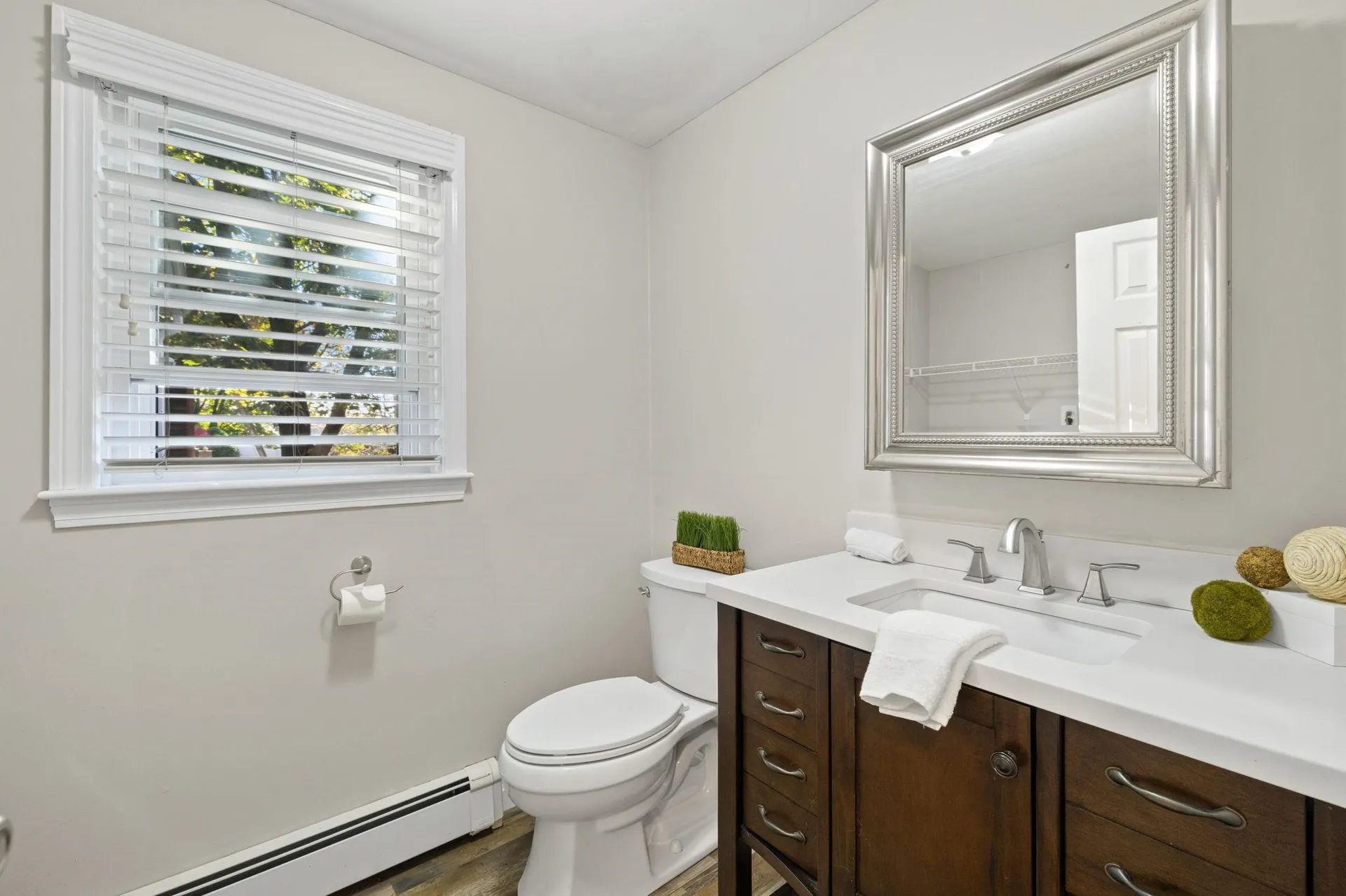 39 Cate Street Epping NH 03042