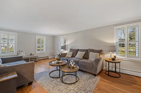 39 Cate Street Epping NH 03042