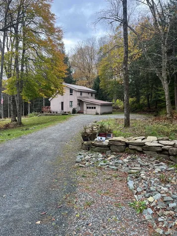 49 Haswell Trace Hartford VT 05059