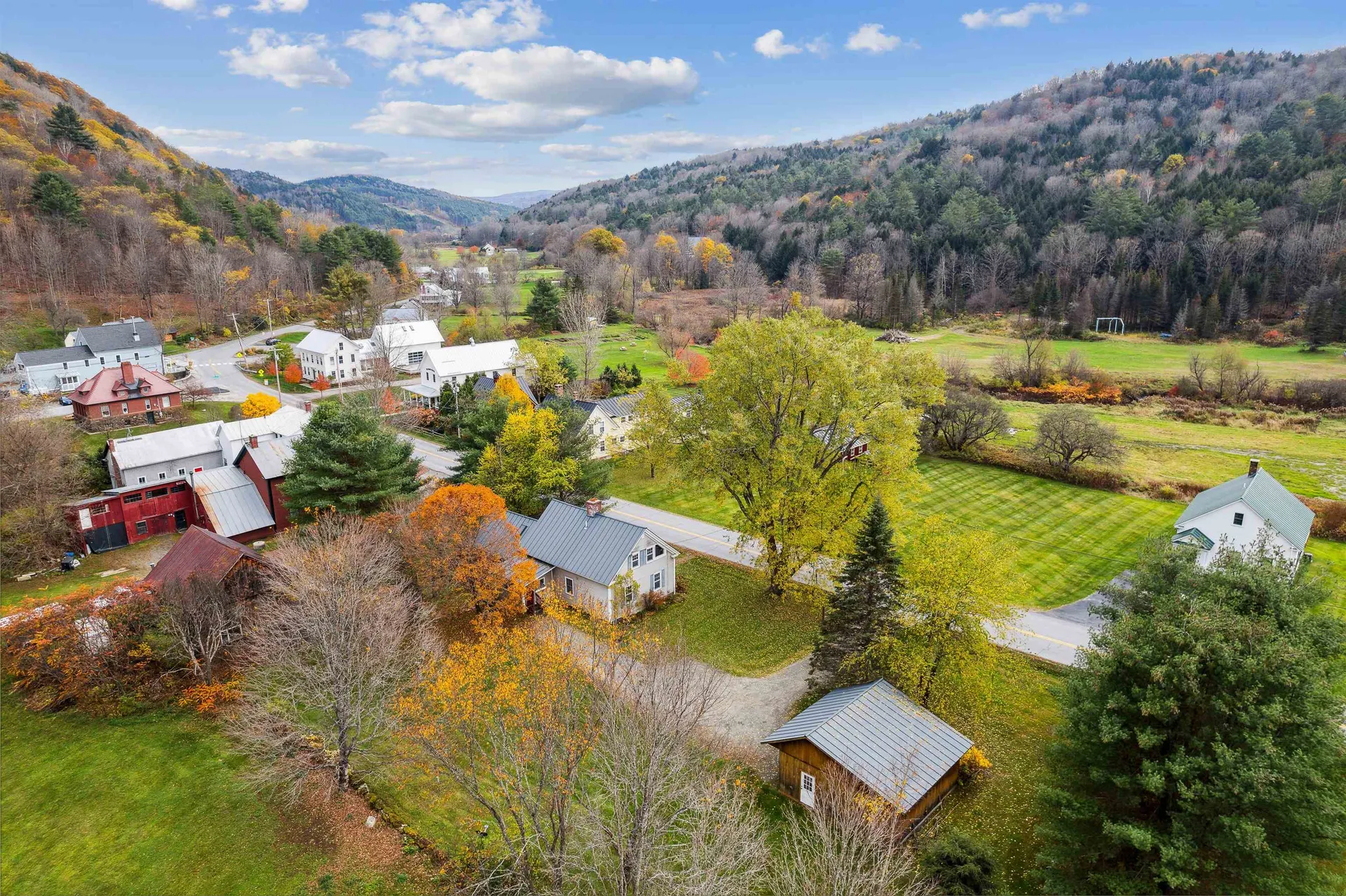 104 Stage Road Pomfret VT 05067