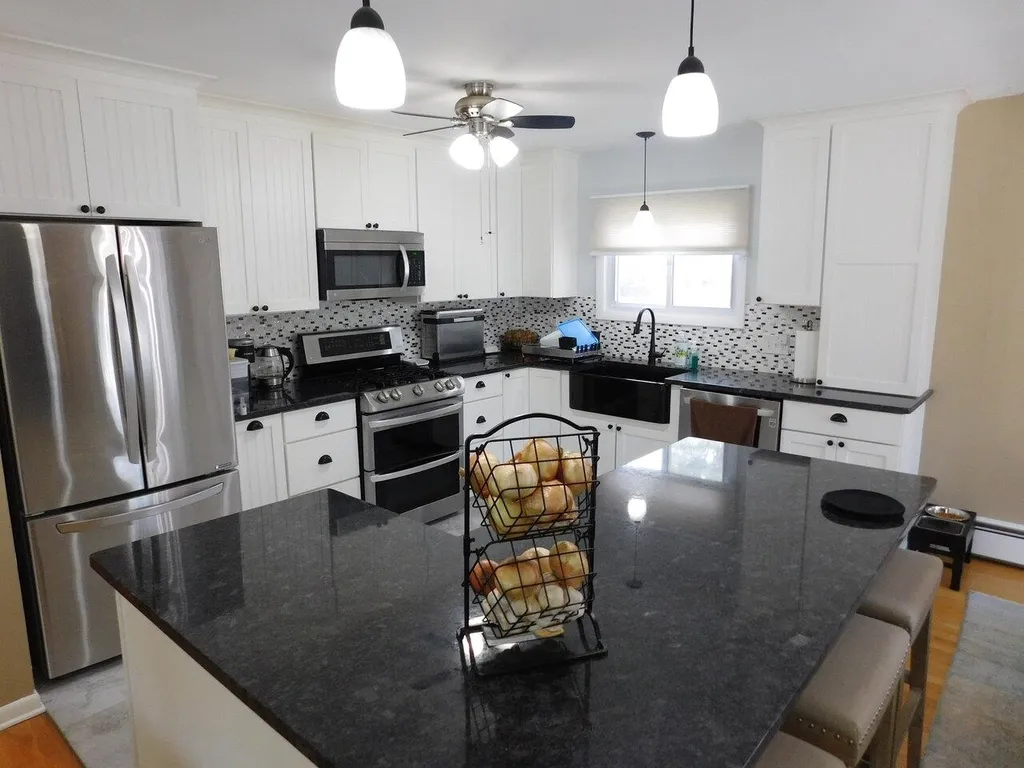 16 Lamplite Lane Williston VT 05495