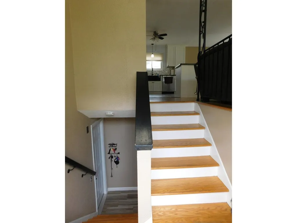 16 Lamplite Lane Williston VT 05495