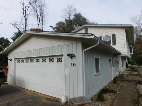 16 Lamplite Lane Williston VT 05495