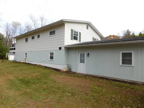 16 Lamplite Lane Williston VT 05495
