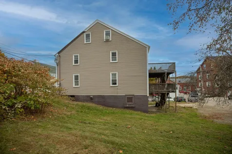 711-713 Main Street Rollinsford NH 03869
