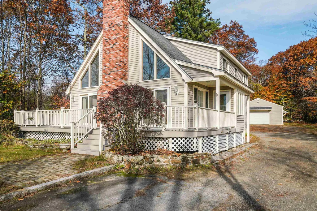 732 S Stark Highway Weare NH 03281