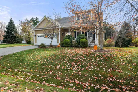 15 Carriage Lane Laconia NH 03246