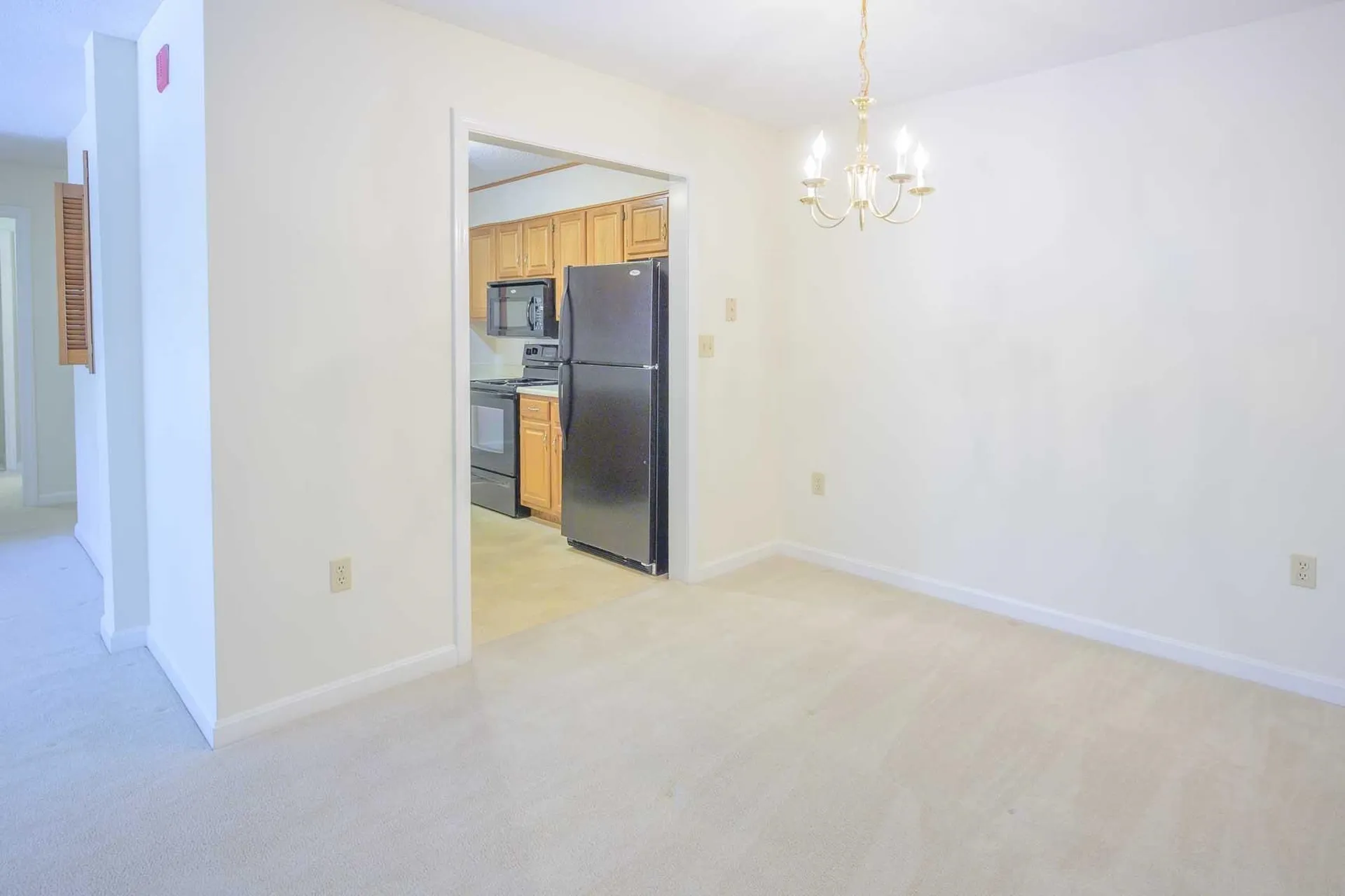 490 River Road Manchester NH 03104