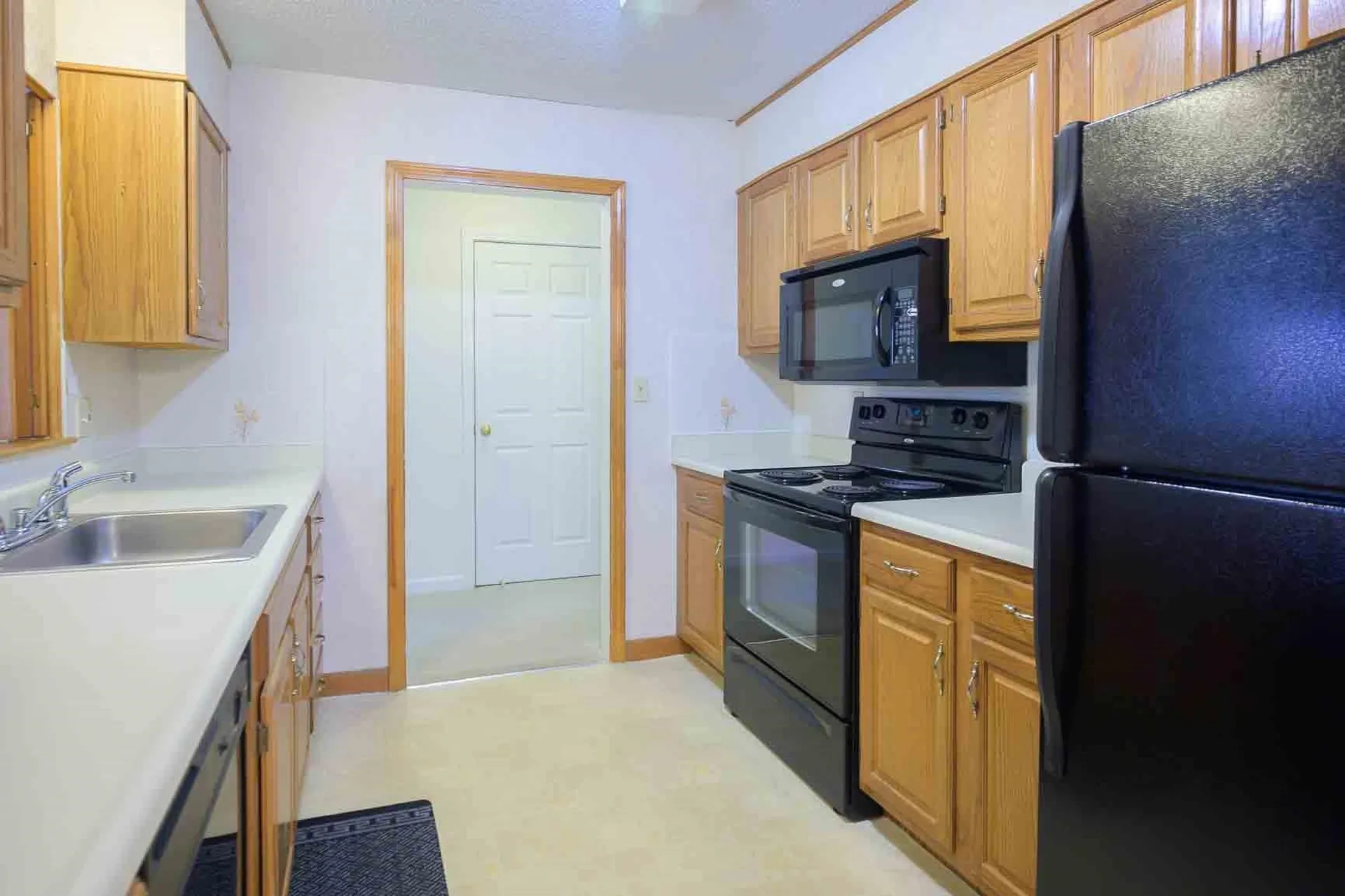 490 River Road Manchester NH 03104