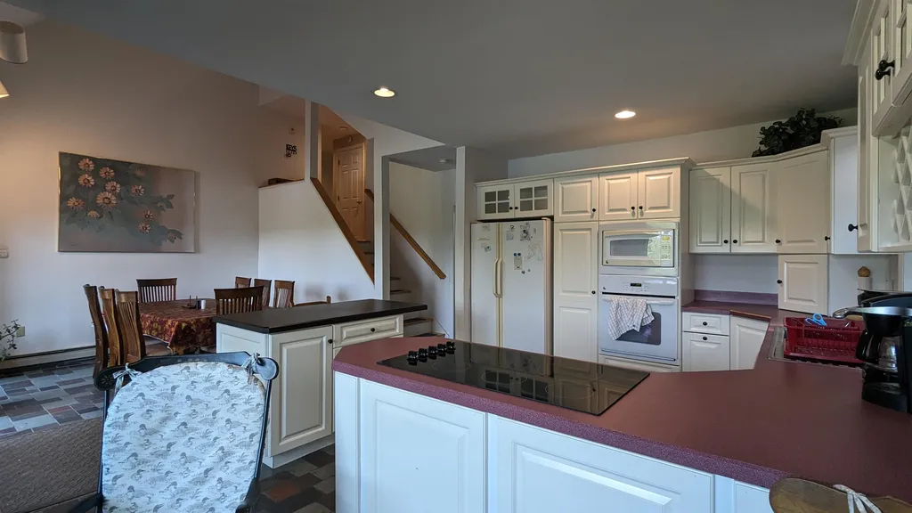 9 Meredith Center Road Meredith NH 03253