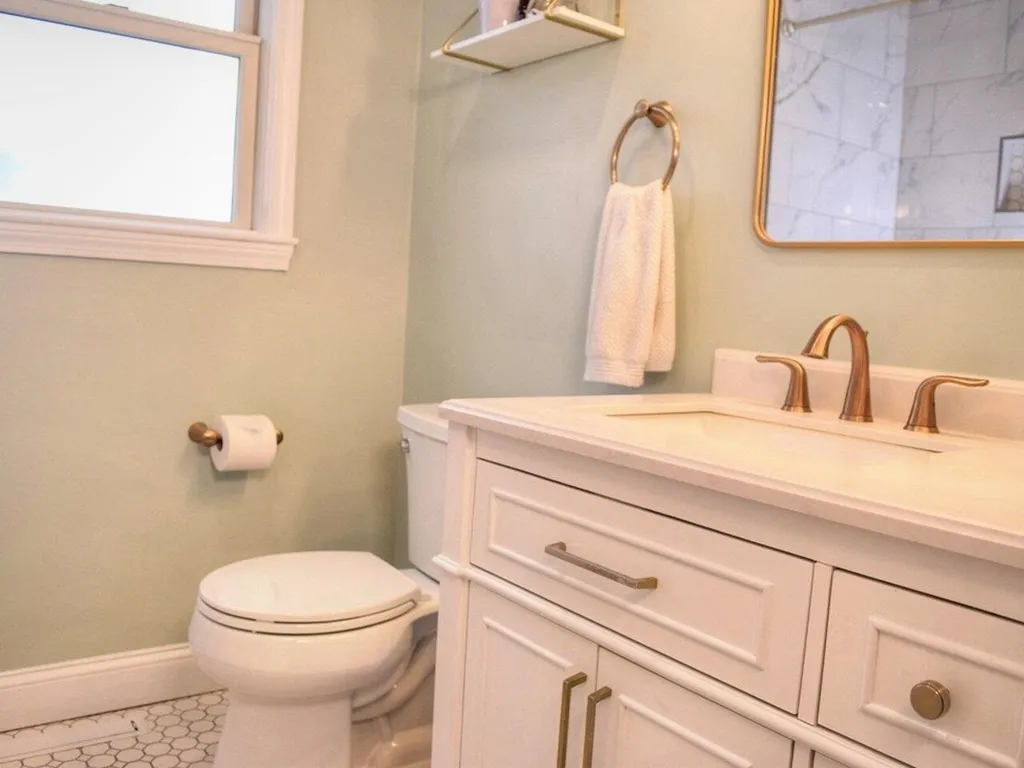 279 Isham Circle Williston VT 05495