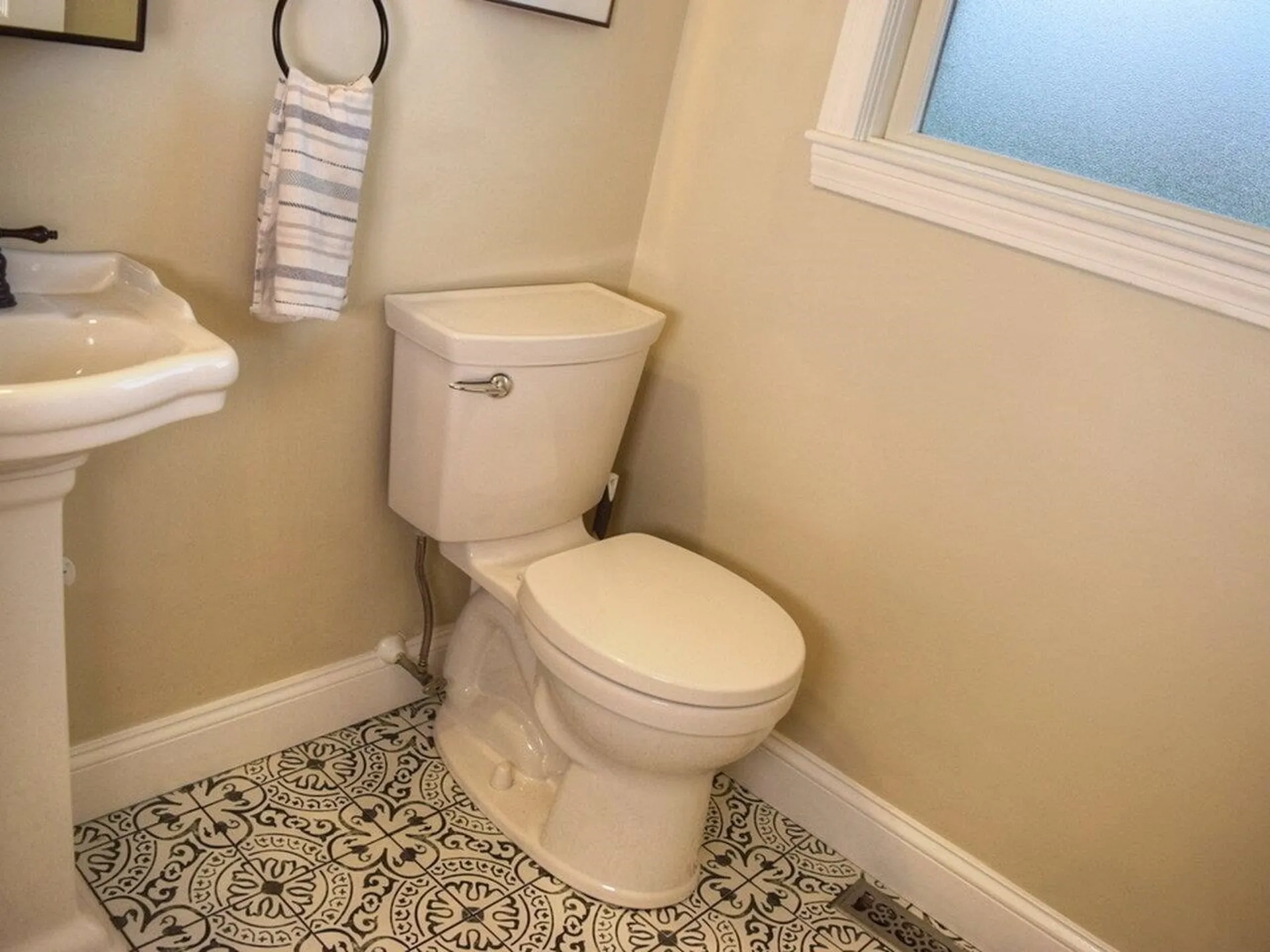 279 Isham Circle Williston VT 05495