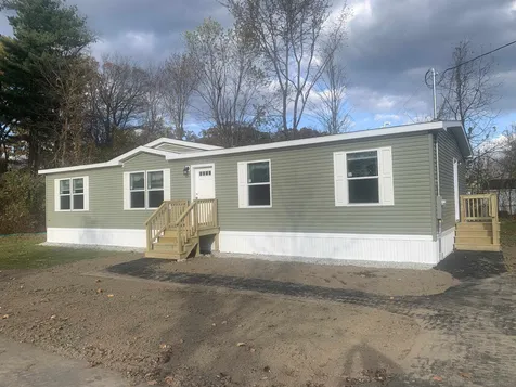 16 Icey Hill Road Exeter NH 03833
