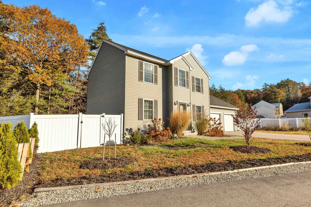 13 Richfield Way Wilton NH 03086
