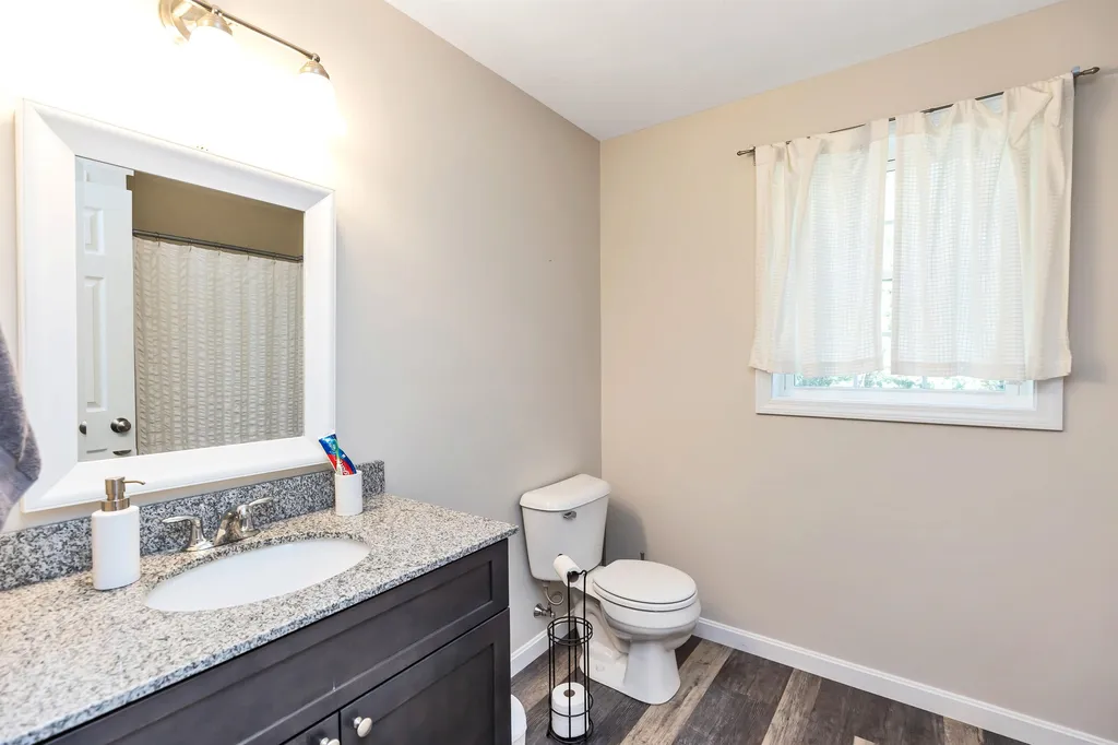 13 Richfield Way Wilton NH 03086