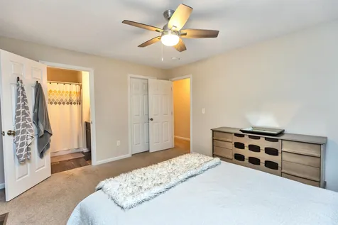 13 Richfield Way Wilton NH 03086