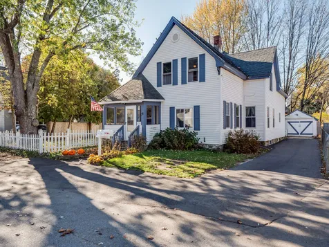 7 Pleasant Street Derry NH 03038