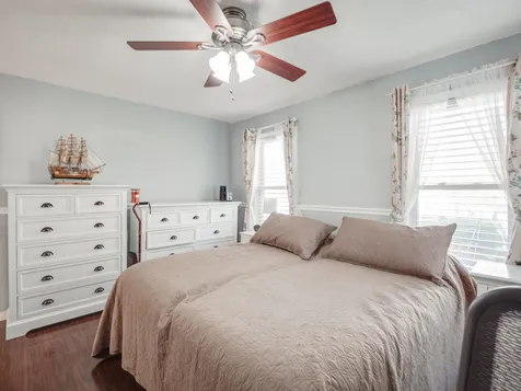 7 Pleasant Street Derry NH 03038
