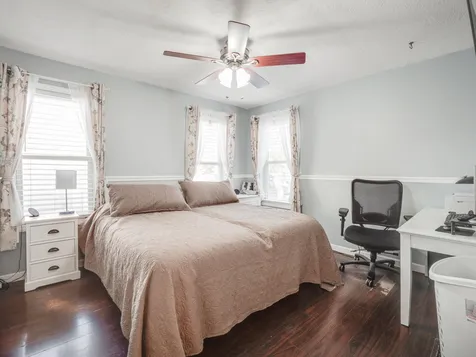 7 Pleasant Street Derry NH 03038