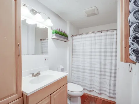 7 Pleasant Street Derry NH 03038