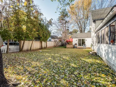 7 Pleasant Street Derry NH 03038