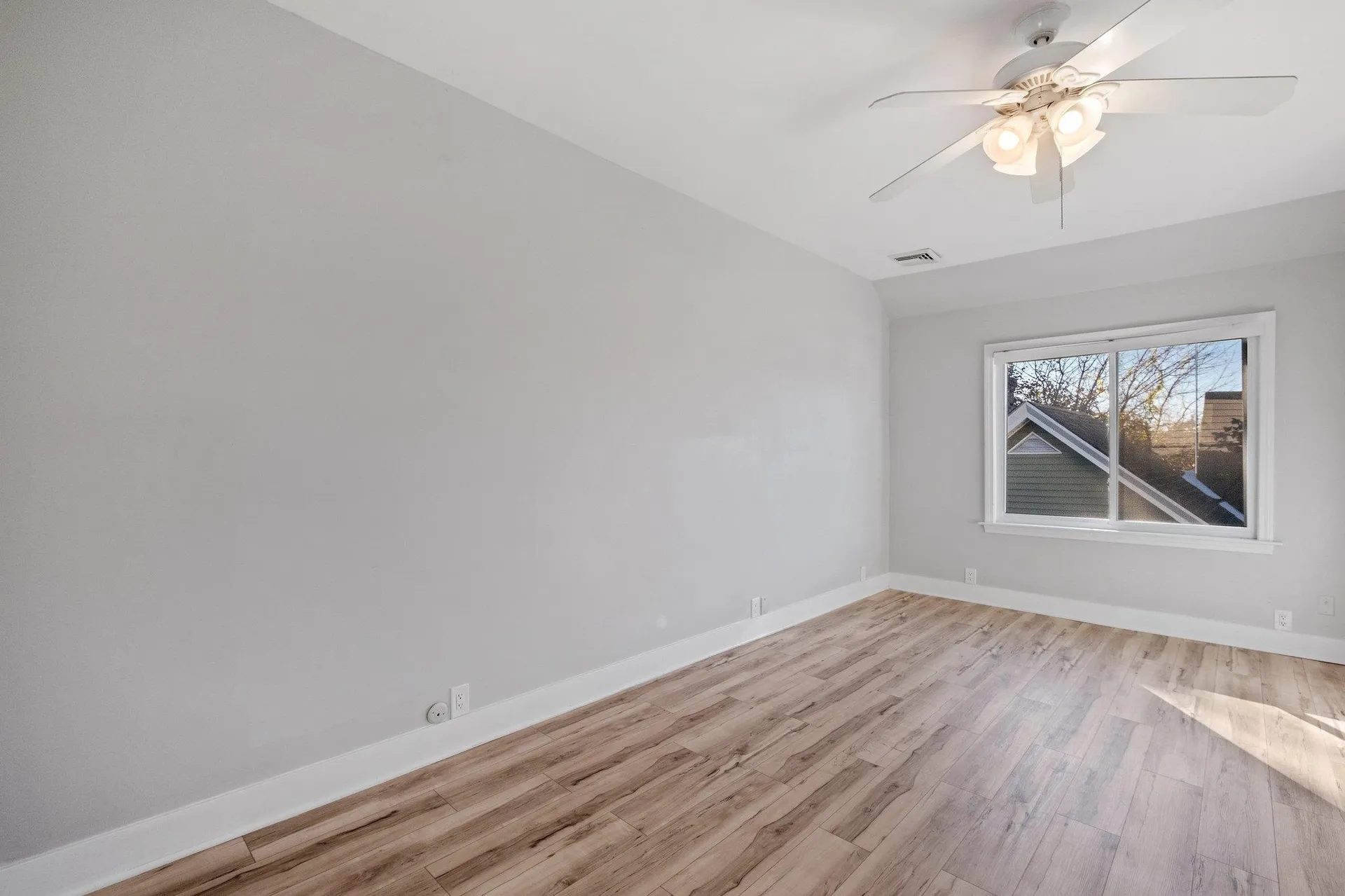 83 Pine Street Laconia NH 03246