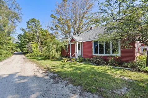 14 Brackett Road Wolfeboro NH 03894