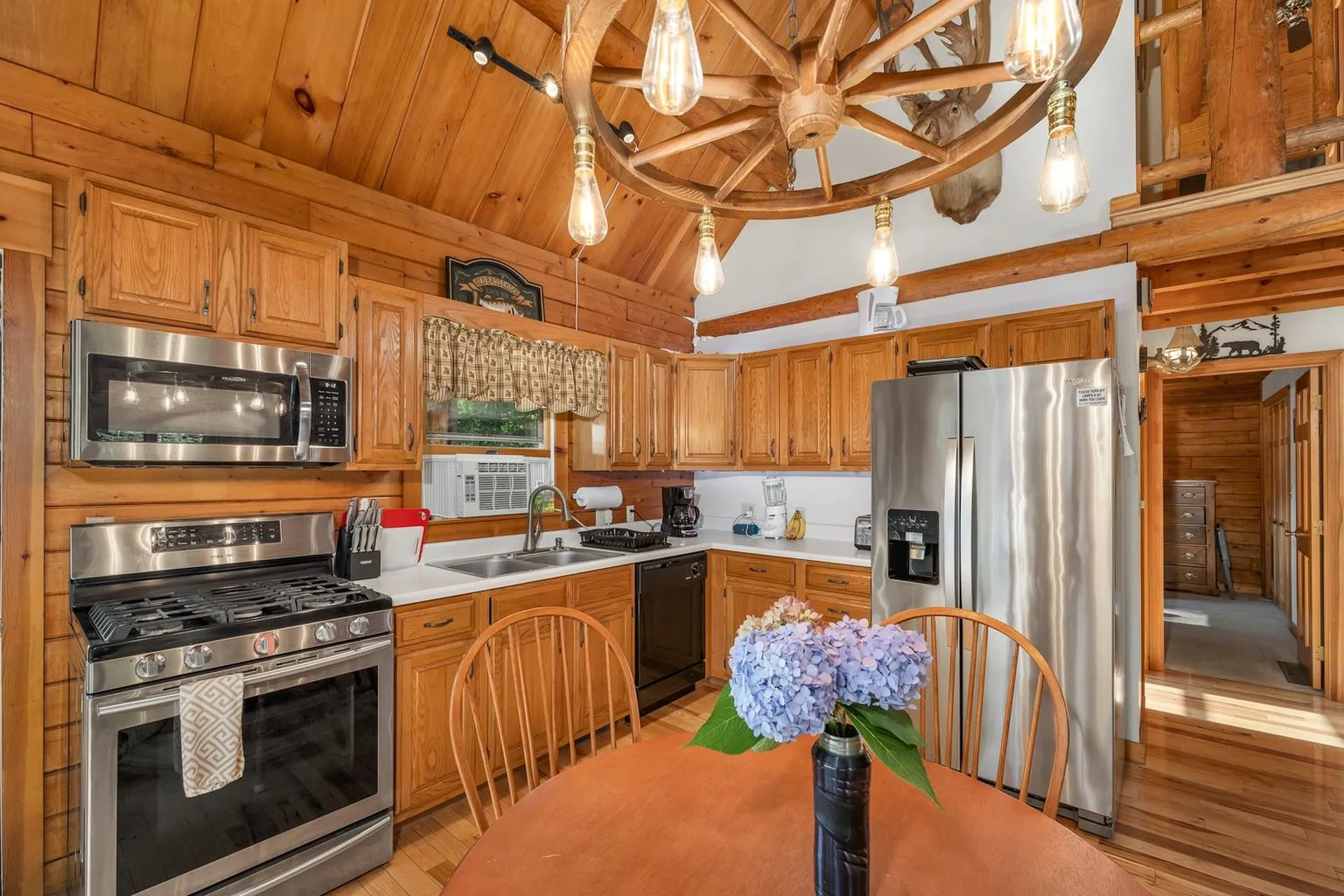 51 Old Barn Road Meredith NH 03253