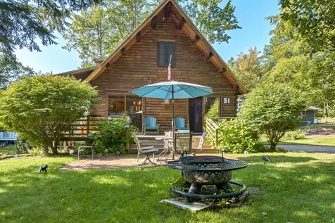 51 Old Barn Road Meredith NH 03253