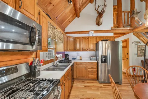 51 Old Barn Road Meredith NH 03253