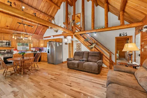 51 Old Barn Road Meredith NH 03253