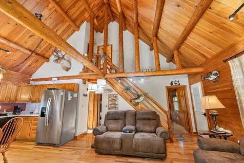 51 Old Barn Road Meredith NH 03253