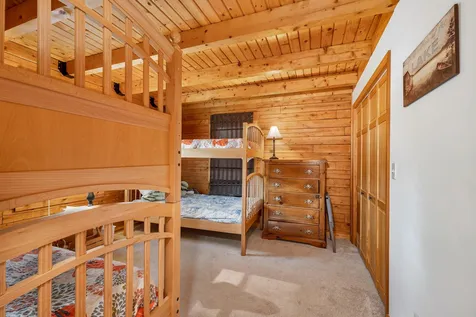 51 Old Barn Road Meredith NH 03253