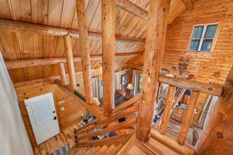 51 Old Barn Road Meredith NH 03253