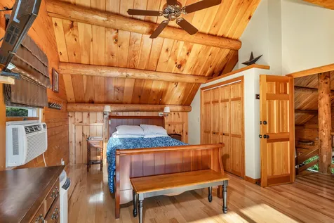 51 Old Barn Road Meredith NH 03253