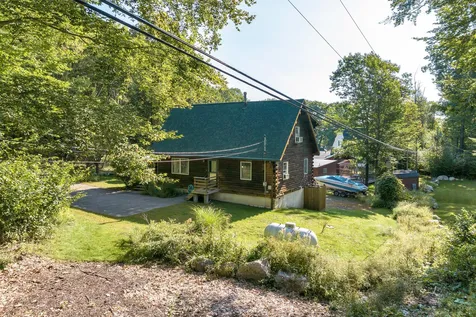 51 Old Barn Road Meredith NH 03253