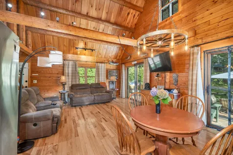 51 Old Barn Road Meredith NH 03253