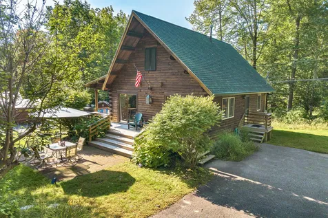 51 Old Barn Road Meredith NH 03253