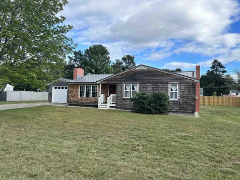 7 Russell Street Rochester NH 03867
