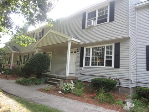 64 Boulder Drive Londonderry NH 03053