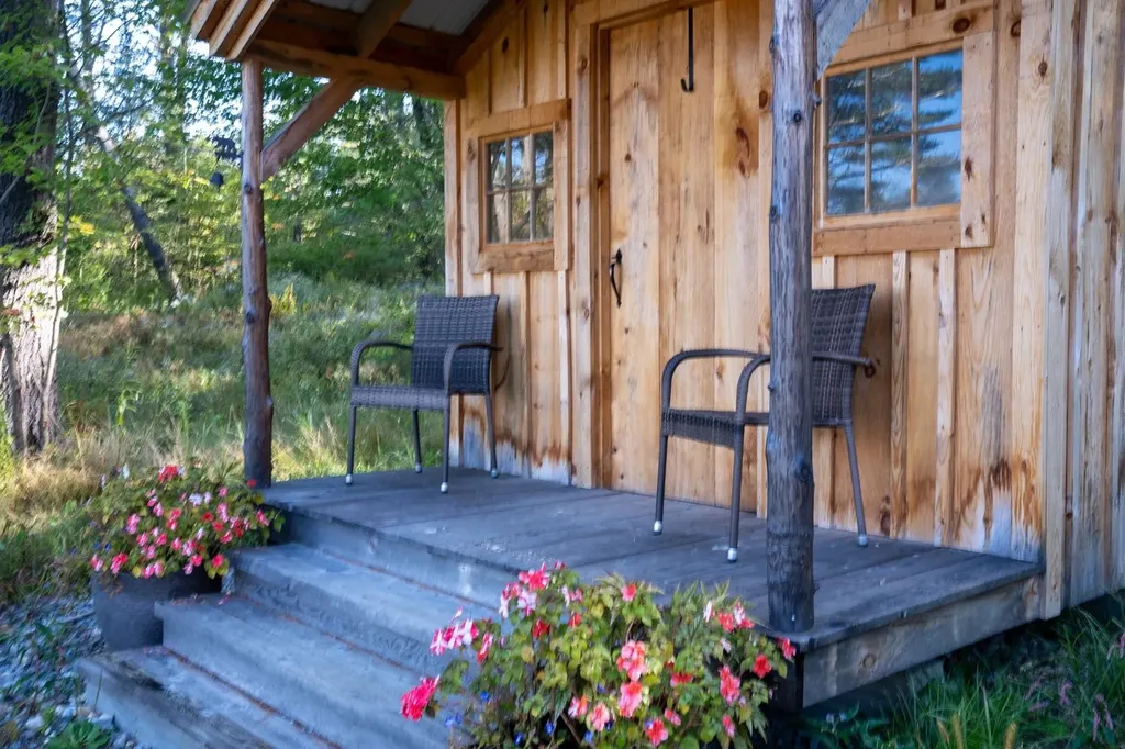 207 Brooks Lane Londonderry VT 05148