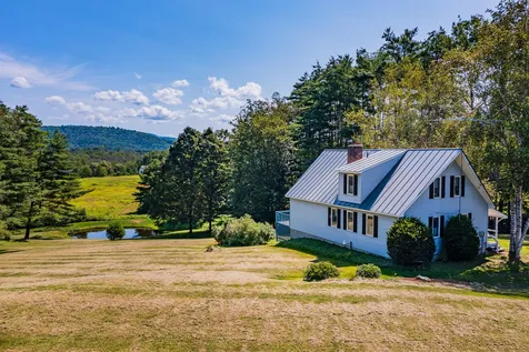 81 Eastview Drive Thetford VT 05043