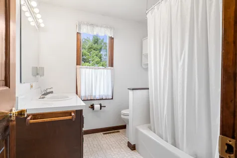 81 Eastview Drive Thetford VT 05043